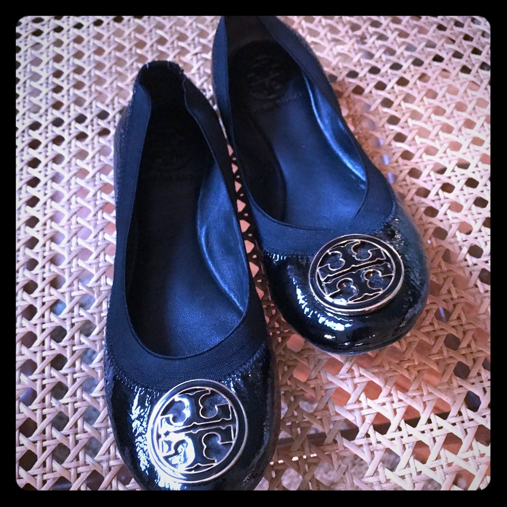 SOLD - Tory Burch Flat Shoes Size 6 - EUC